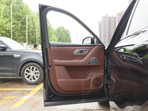 Geely Galaxy M9 — China electric EV for export — photo 11