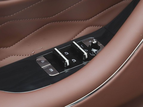 Geely Galaxy M9 — China electric EV for export — photo 14