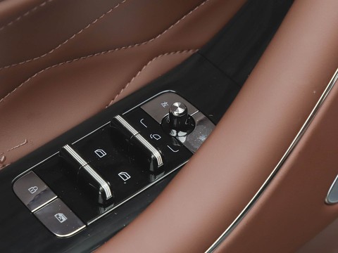 Geely Galaxy M9 — China electric EV for export — photo 15
