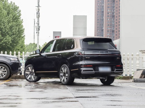 Geely Galaxy M9 — China electric EV for export — photo 5