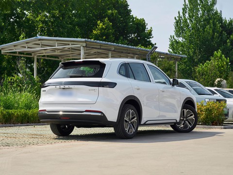 Geely Galaxy Starship 7 — China electric EV for export — photo 7