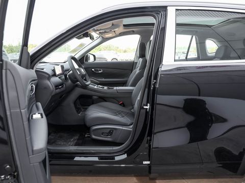 Geely Galaxy Starship 7 — China electric EV for export — photo 9