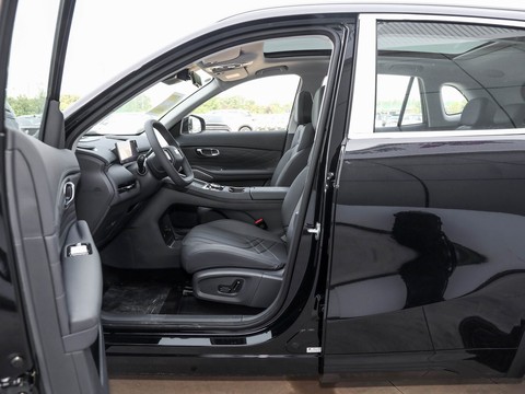 Geely Galaxy Starship 7 — China electric EV for export — photo 9