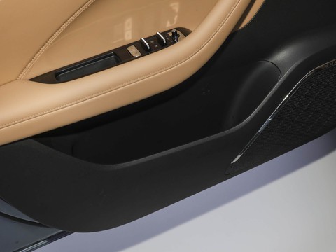 Geely Galaxy Xingyao 6 — China plug-in hybrid EV for export — photo 16