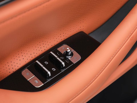 Geely Galaxy Xingyao 7 — China plug-in hybrid EV for export — photo 15
