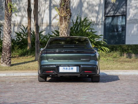 Geely Galaxy GalaxyXing Yao8 — China electric EV for export — photo 6