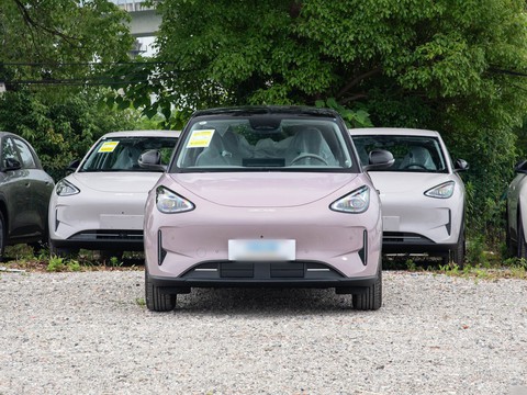 Geely Galaxy Starwish — China electric EV for export — photo 2