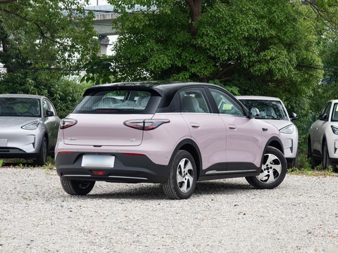 Geely Galaxy Starwish — China electric EV for export — photo 7