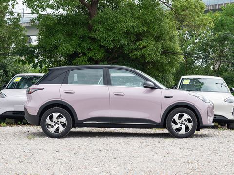Geely Galaxy Starwish — China electric EV for export — photo 8