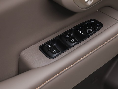 Haval Big Dog Plus PHEV — China plug-in hybrid EV for export — photo 14