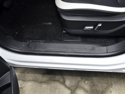 Haval H6 PHEV — China plug-in hybrid EV for export — photo 16