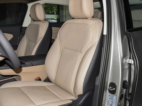 Hongqi Tian Gong 05 — China electric EV for export — photo 11