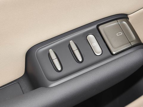 Hongqi Hong Qi Tian Gong05 — China electric EV for export — photo 14