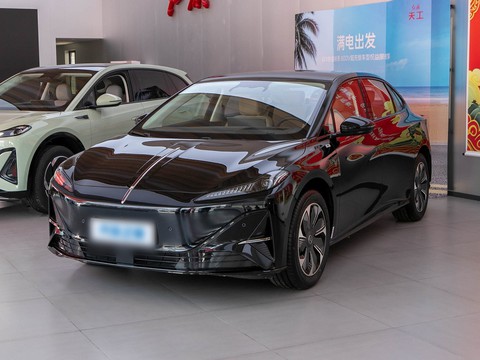 Hongqi Tian Gong 05 — China electric EV for export
