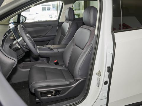Hongqi Hong Qi Tian Gong06 — China electric EV for export — photo 10