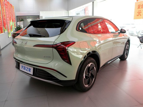 Hongqi Tian Gong 06 — China electric EV for export — photo 7