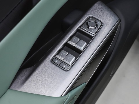 Hongqi Tian Gong 08 — China electric EV for export — photo 14