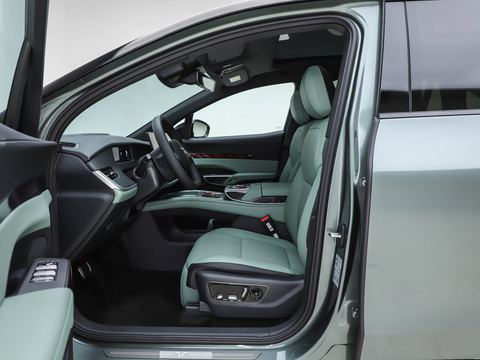 Hongqi Hong Qi Tian Gong08 — China electric EV for export — photo 9