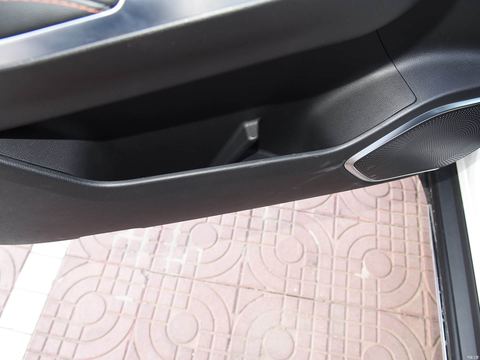 Hongqi Hong QiE-HS3 — China electric EV for export — photo 14