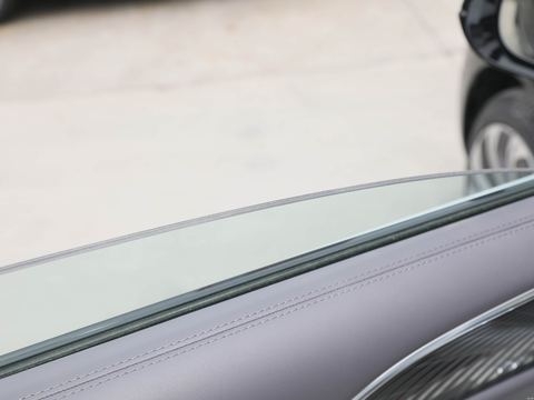 Hongqi Hong QiE-HS9 — China electric EV for export — photo 12