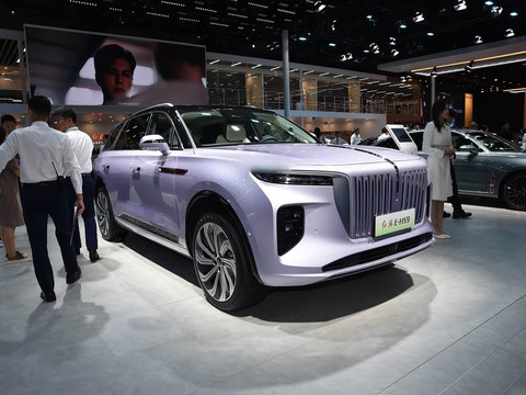 Hongqi E-HS9 — China electric EV for export — photo 3