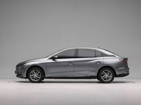 Hongqi E-QM5 — China electric EV for export — photo 4