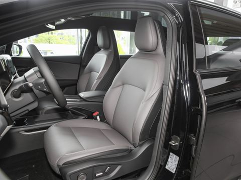 Hongqi Hong QiEH7 — China electric EV for export — photo 10