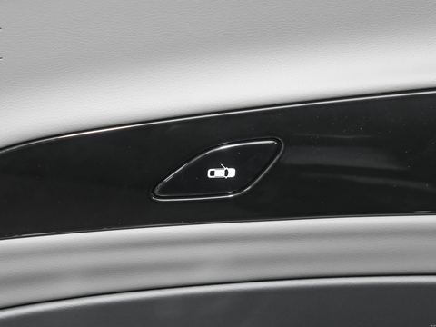 Hongqi Hong QiEH7 — China electric EV for export — photo 13