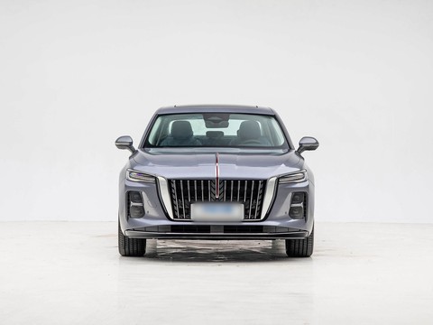 Hongqi H5 PHEV — China plug-in hybrid EV for export — photo 2