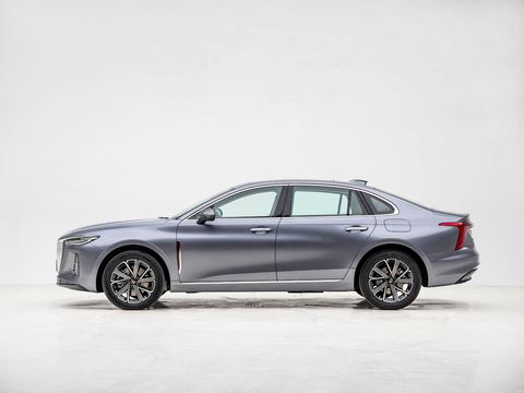 Hongqi Hong QiH5 PHEV — China electric EV for export — photo 4