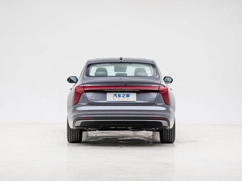 Hongqi Hong QiH5 PHEV — China electric EV for export — photo 6