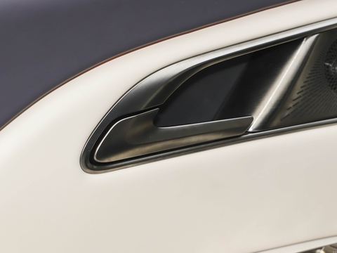 Hongqi Hong QiHQ9 PHEV — China electric EV for export — photo 13
