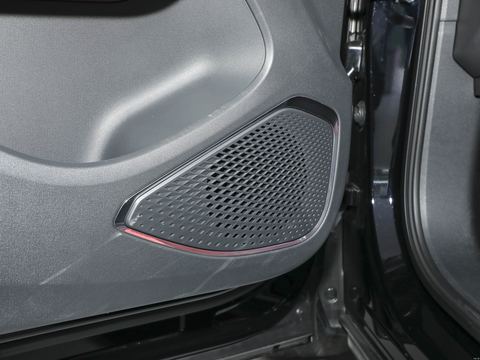 Hongqi Hong QiHS3 PHEV — China electric EV for export — photo 16