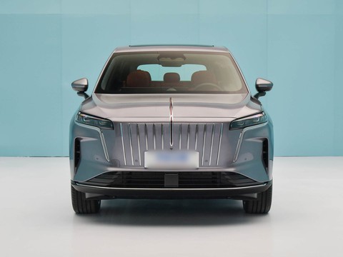 Hongqi HS6 PHEV — China plug-in hybrid EV for export — photo 2