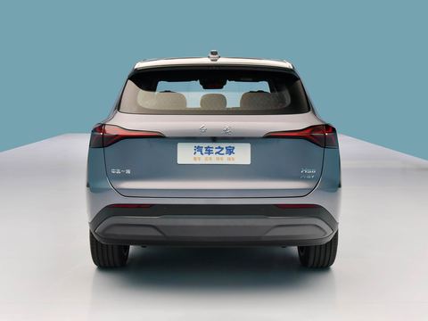 Hongqi Hong QiHS6 PHEV — China electric EV for export — photo 6
