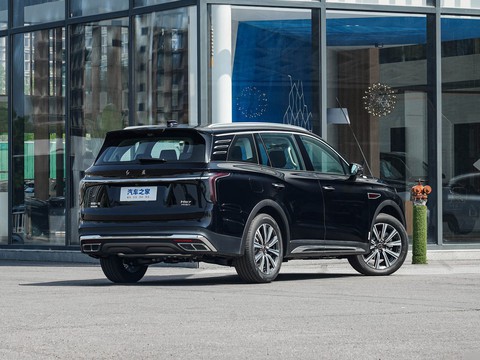 Hongqi HS7 PHEV — China plug-in hybrid EV for export — photo 7