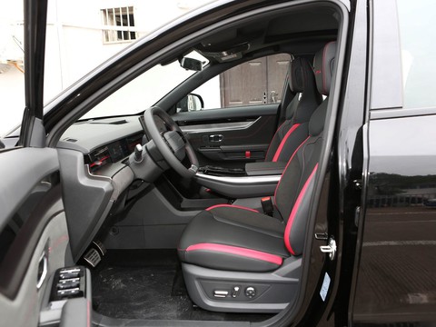 Jetour Dasheng i-DM — China plug-in hybrid EV for export — photo 9