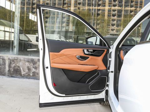 Jetour Jie TuX70 C-DM — China electric EV for export — photo 11