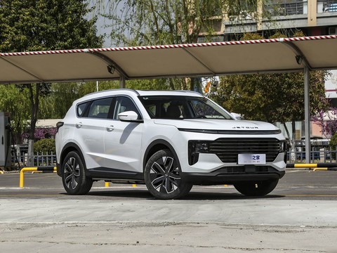 Jetour X70 C-DM — China plug-in hybrid EV for export — photo 3