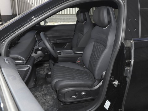 Exeed Sterra ET — China electric EV for export — photo 10