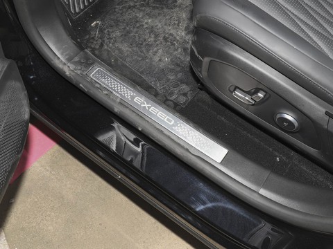 Exeed Sterra ET — China electric EV for export — photo 16