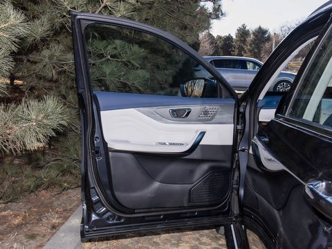 Jetour Xing Tu Zhui FengC-DM — China electric EV for export — photo 11