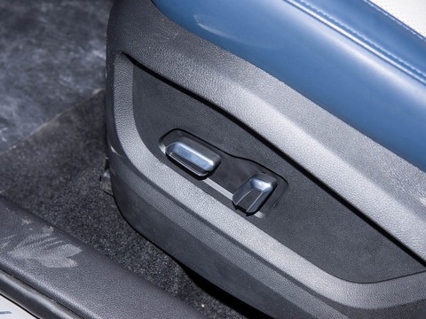Exeed Zhuifeng C-DM — China plug-in hybrid EV for export — photo 16