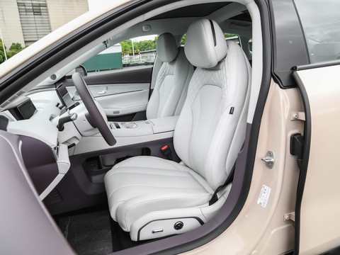 Exeed Sterra ES — China electric EV for export — photo 10