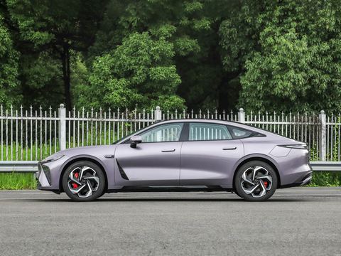 Jetour Xing TuES — China electric EV for export — photo 3