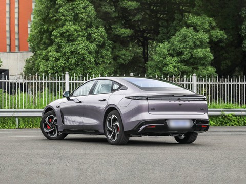 Exeed Sterra ES — China electric EV for export — photo 4