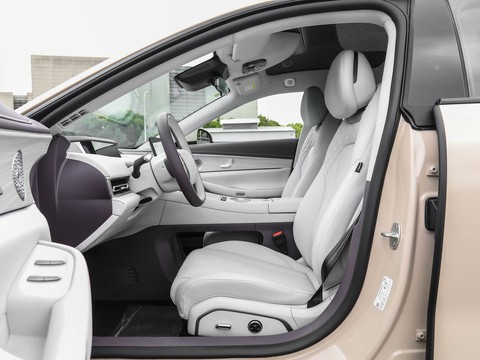 Exeed Sterra ES — China electric EV for export — photo 9