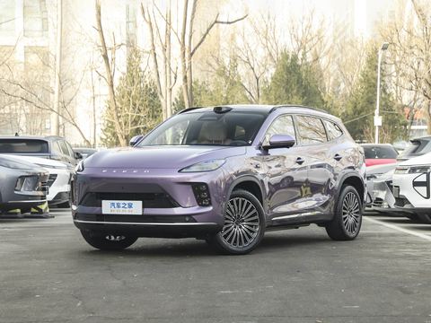Jetour Xing TuET5 — China electric EV for export — photo 8