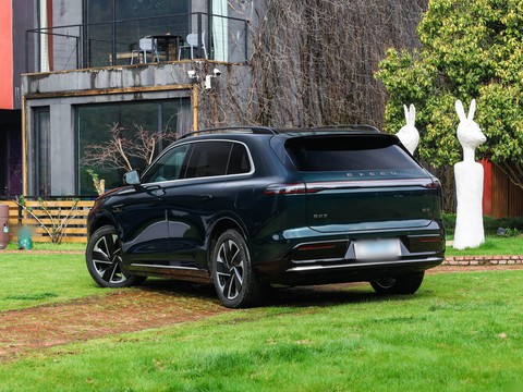 Exeed EX7 — China electric EV for export — photo 5