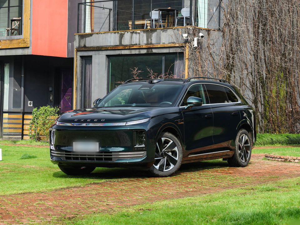 Exeed EX7 — China electric EV for export